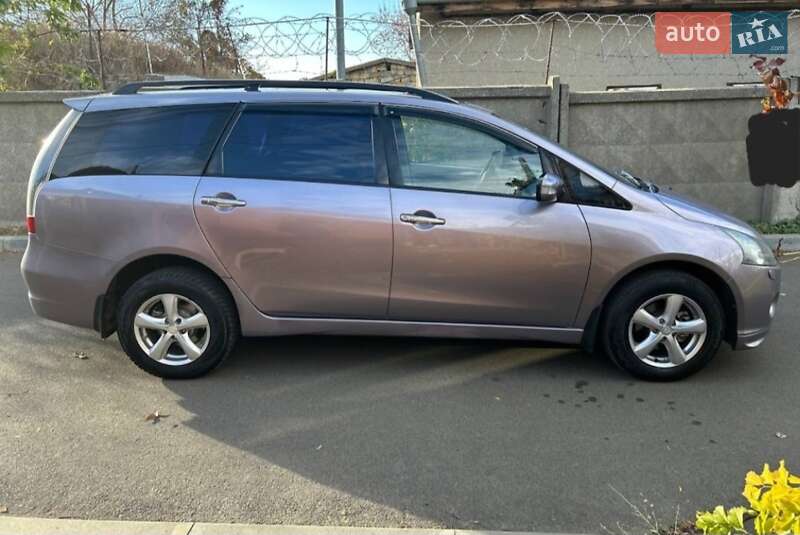 2006 mitsubishi grandis