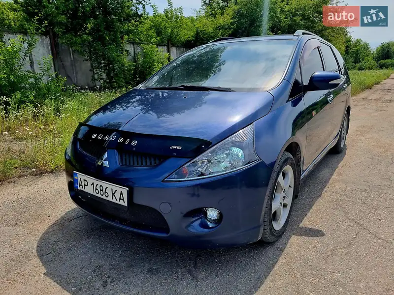 2006 mitsubishi grandis
