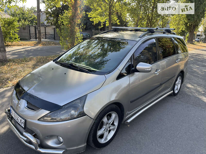 2006 mitsubishi grandis
