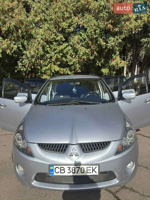 2006 mitsubishi grandis
