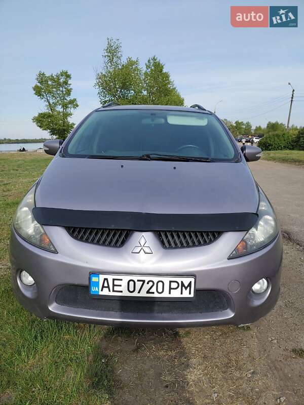 2006 mitsubishi grandis