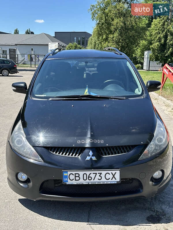2006 mitsubishi grandis