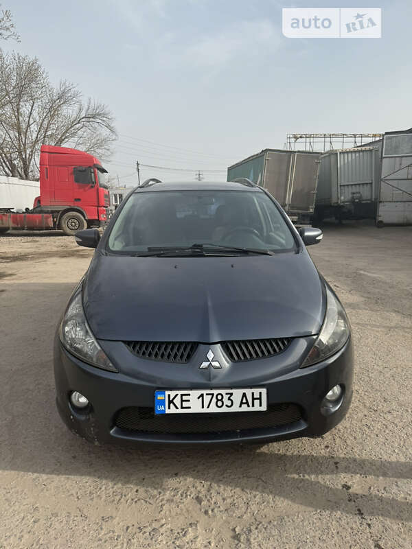 2006 mitsubishi grandis