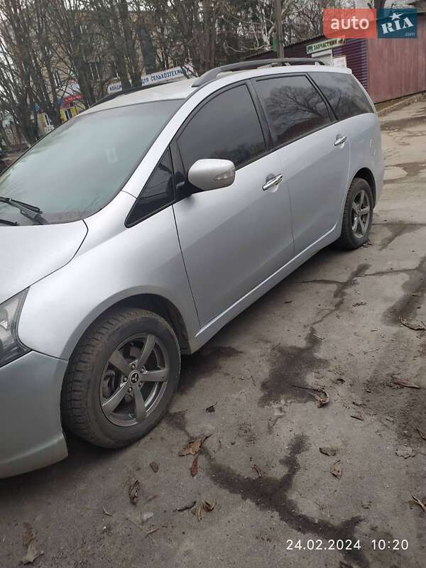 2006 mitsubishi grandis