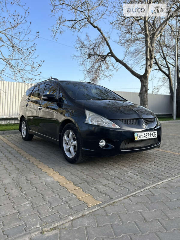 2006 mitsubishi grandis