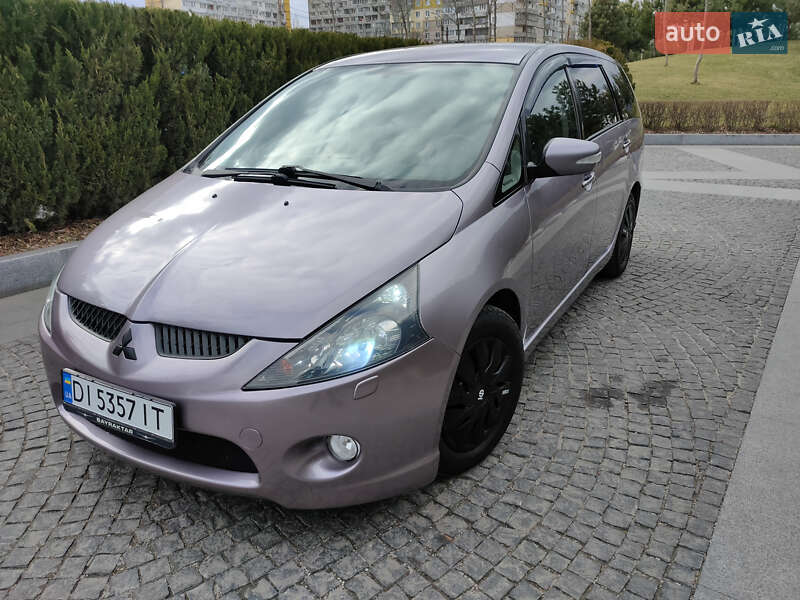 2006 mitsubishi grandis