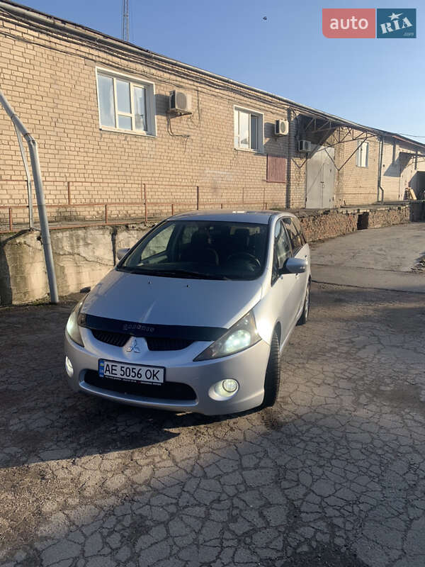 2006 mitsubishi grandis