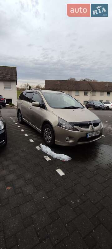 2006 mitsubishi grandis