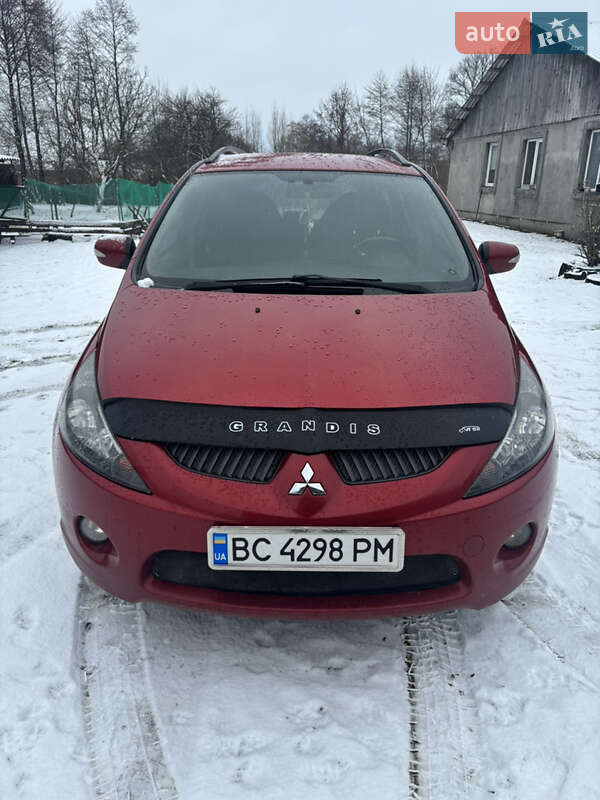 2006 mitsubishi grandis