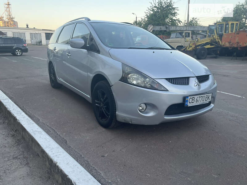 2006 mitsubishi grandis