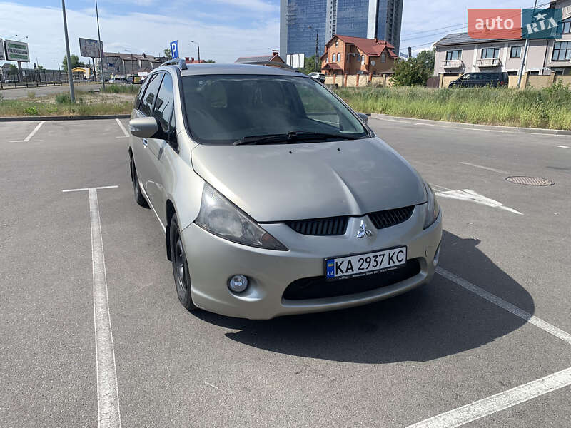 2007 mitsubishi grandis