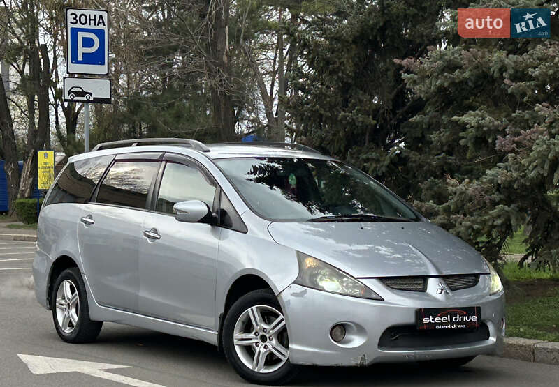 2007 mitsubishi grandis