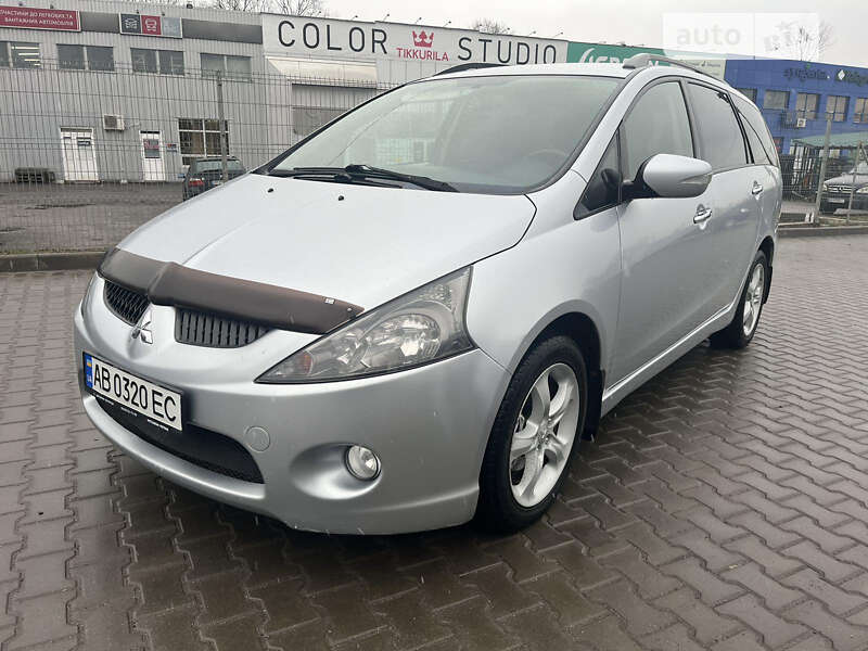 2007 mitsubishi grandis
