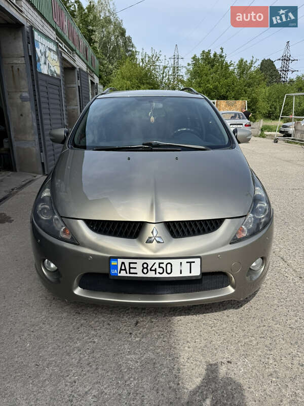 2007 mitsubishi grandis