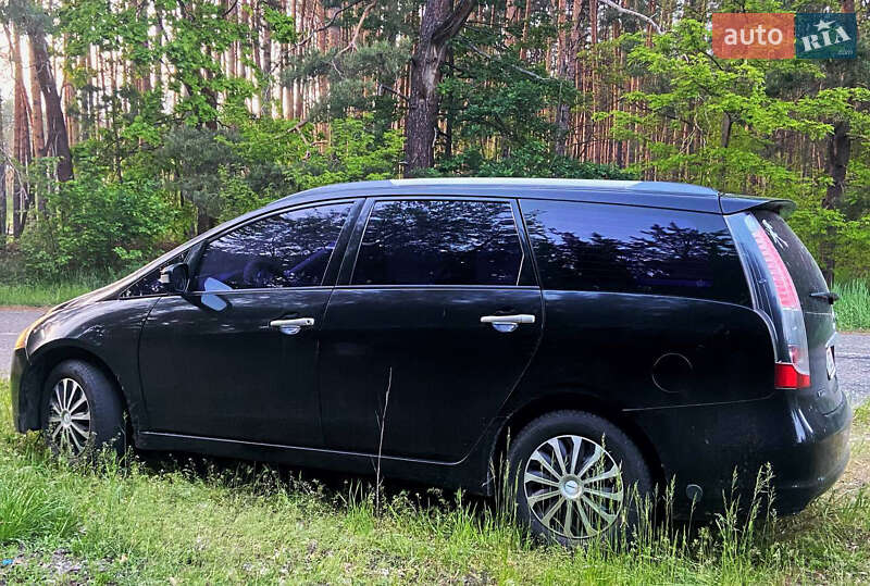 2007 mitsubishi grandis