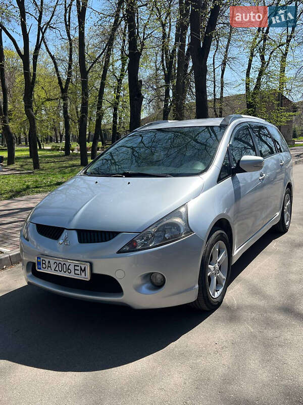 2007 mitsubishi grandis