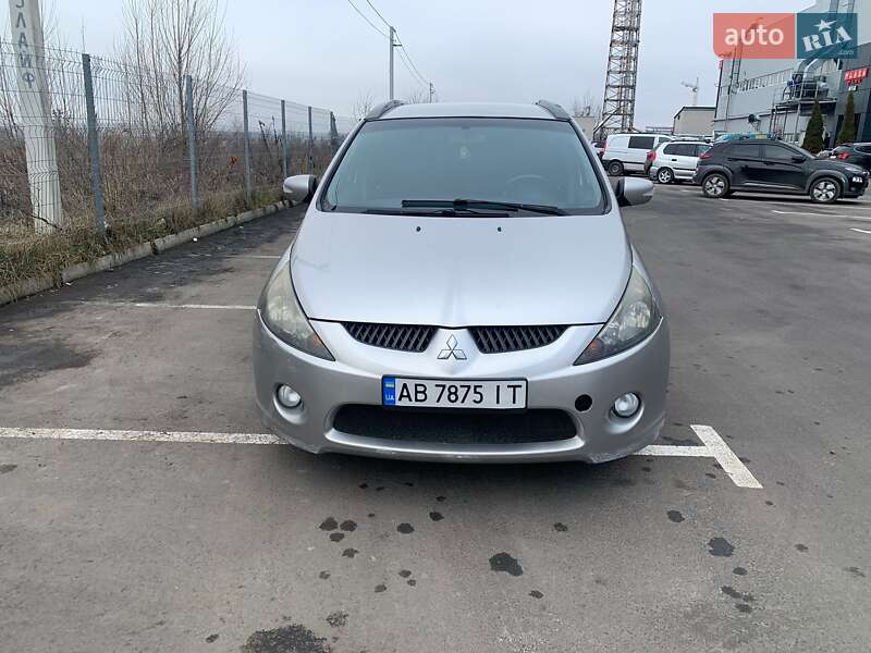 2007 mitsubishi grandis