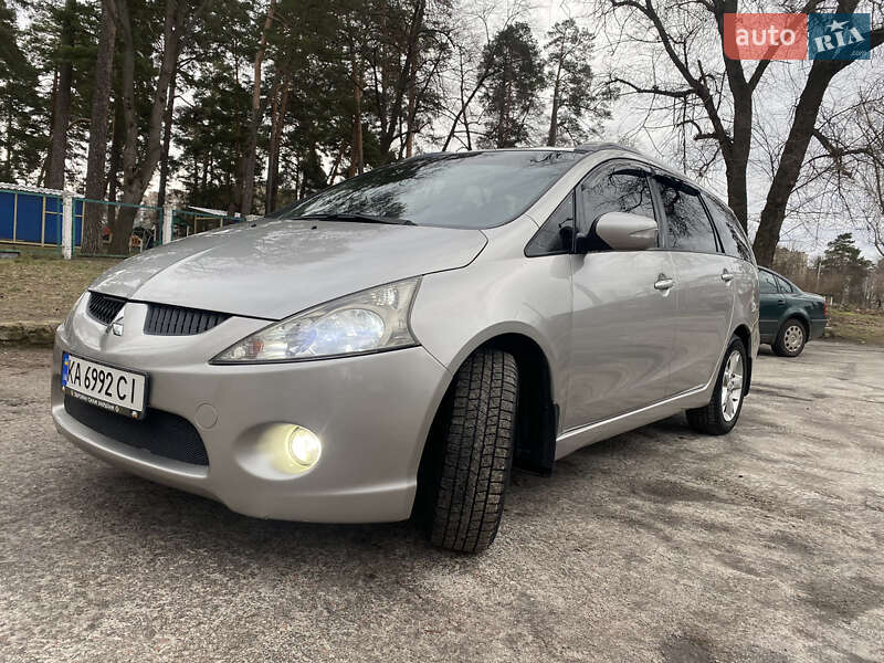 2008 mitsubishi grandis