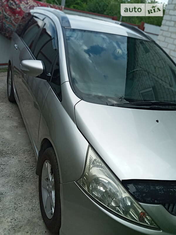 2008 mitsubishi grandis