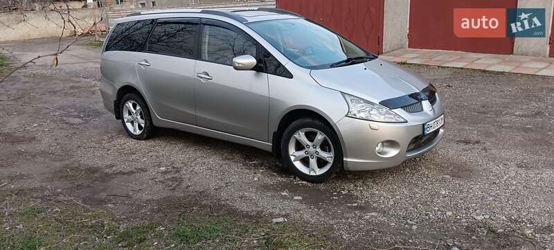 2008 mitsubishi grandis