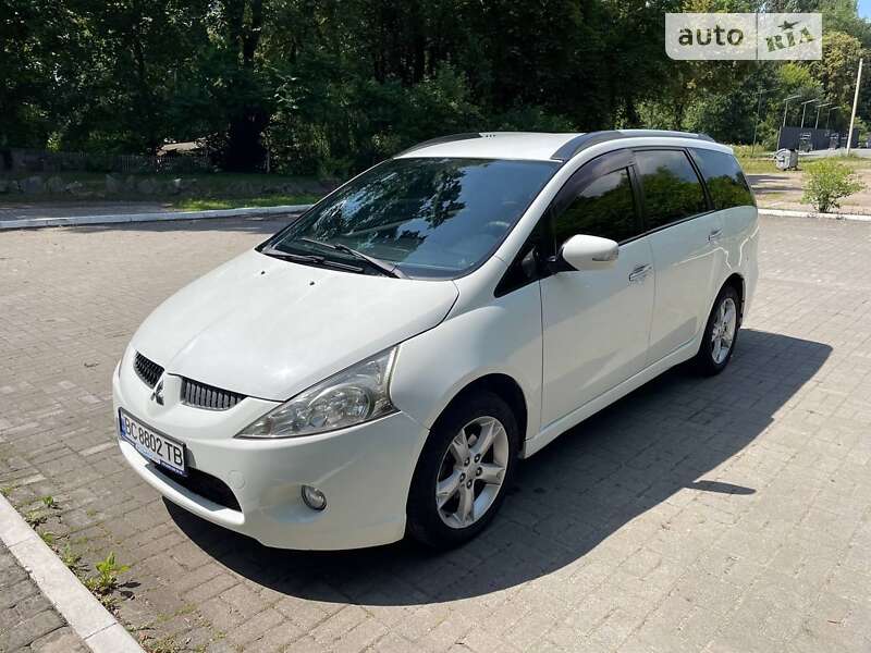 2008 mitsubishi grandis