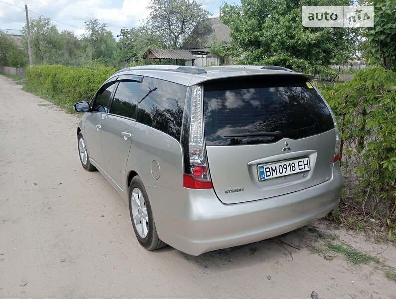 2008 mitsubishi grandis