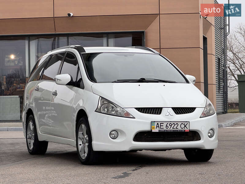 2008 mitsubishi grandis