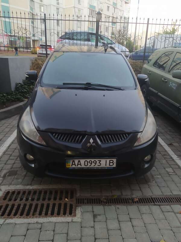 2008 mitsubishi grandis