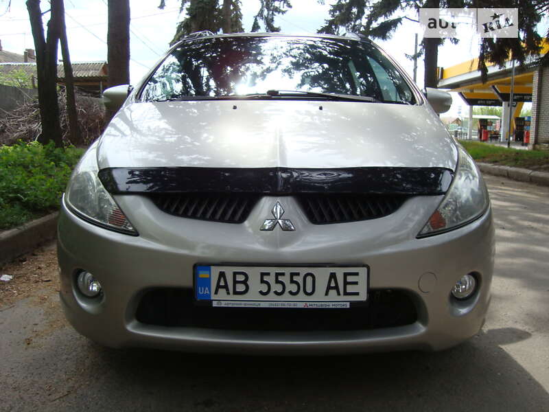 2008 mitsubishi grandis