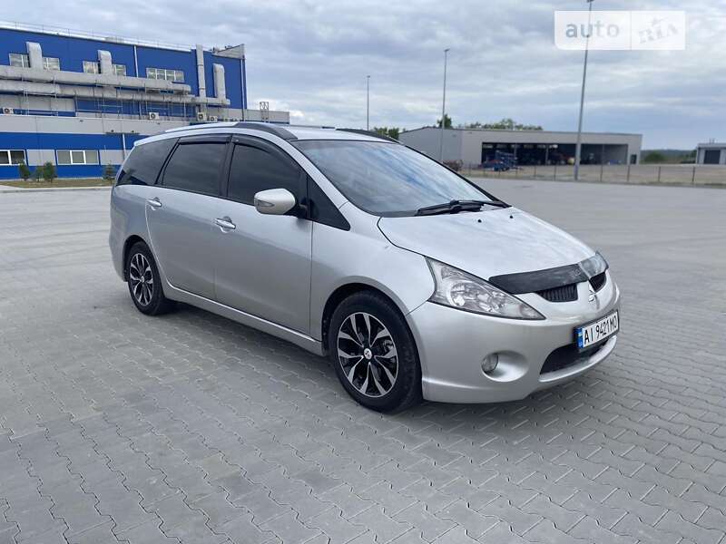2008 mitsubishi grandis