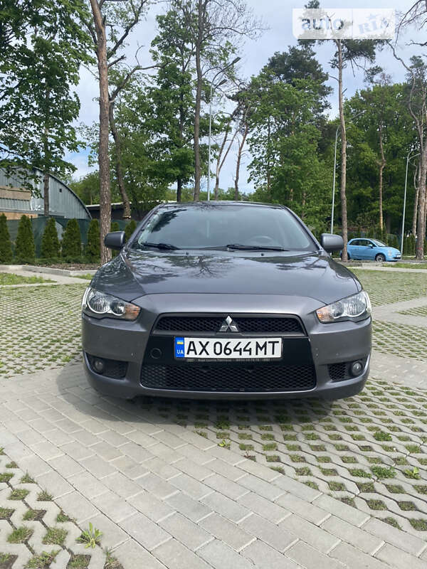 2009 mitsubishi lancer
