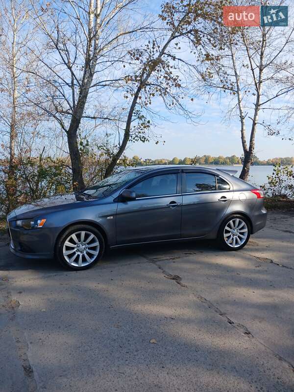 2009 mitsubishi lancer