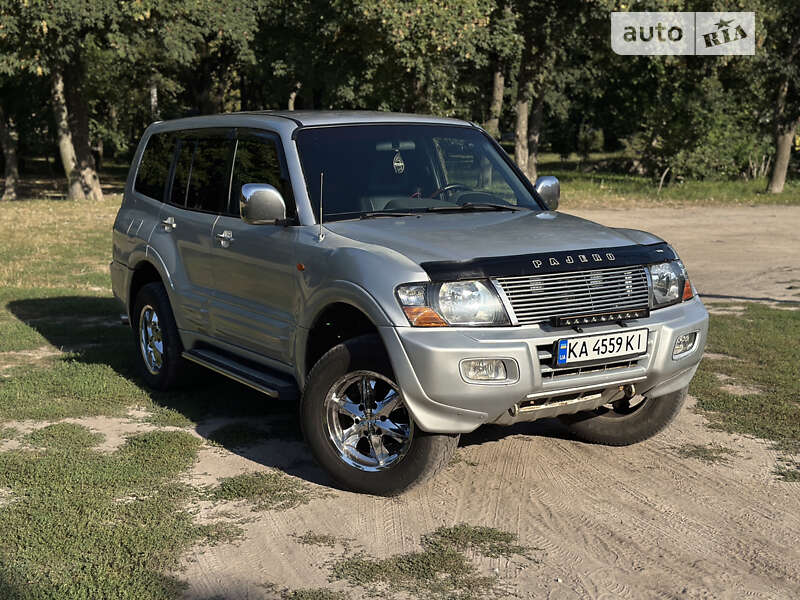 2001 mitsubishi pajero