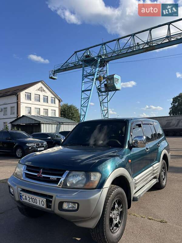 2001 mitsubishi pajero wagon