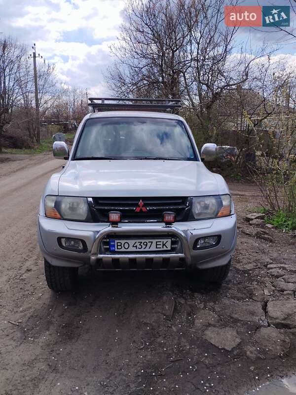2001 mitsubishi pajero