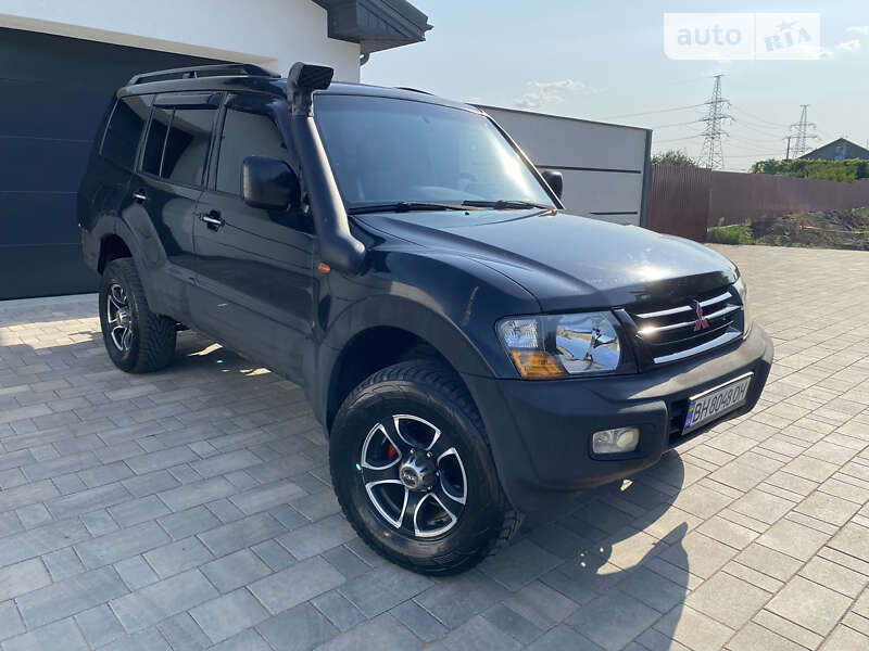 2003 mitsubishi pajero