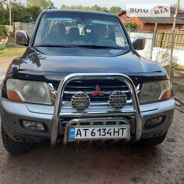 2002 mitsubishi pajero wagon