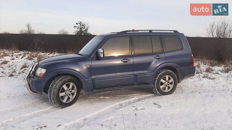 2006 mitsubishi pajero wagon
