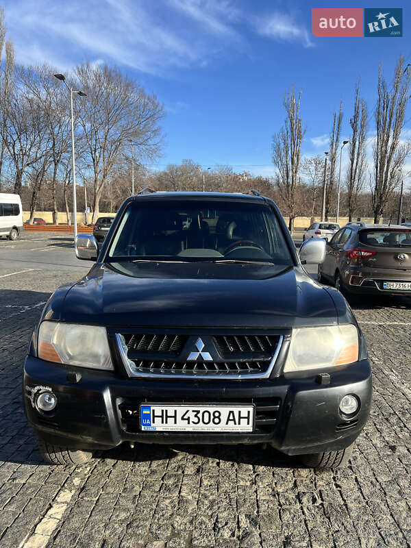 2006 mitsubishi pajero wagon