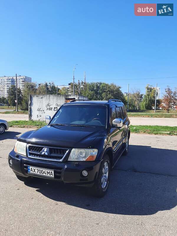 2006 mitsubishi pajero wagon
