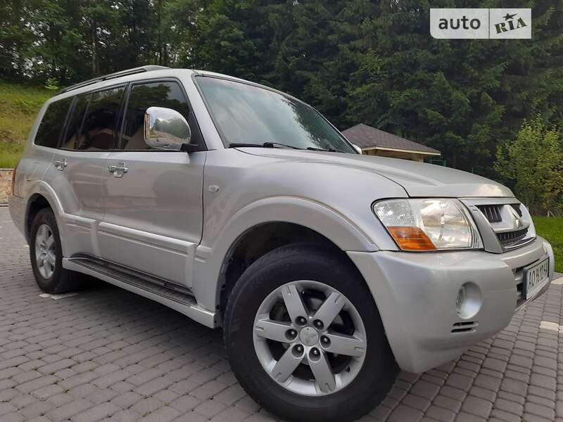 2006 mitsubishi pajero wagon