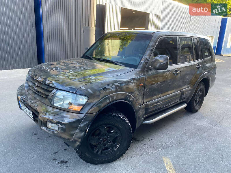 2000 mitsubishi pajero