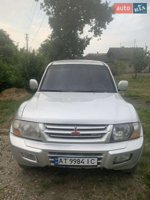 2000 mitsubishi pajero