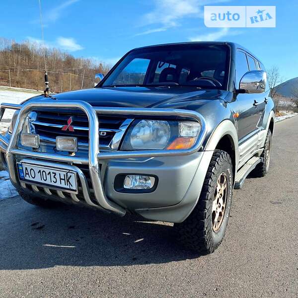 2000 mitsubishi pajero
