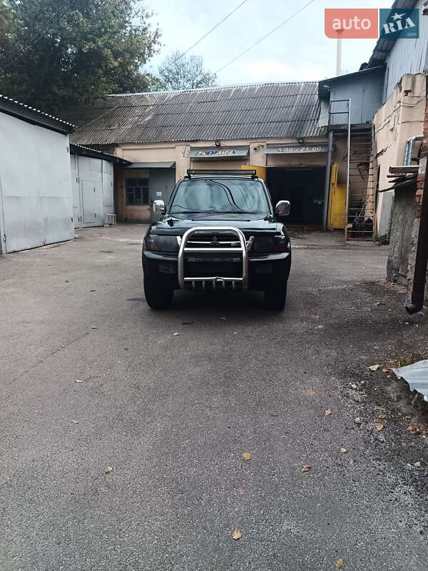 2001 mitsubishi pajero wagon