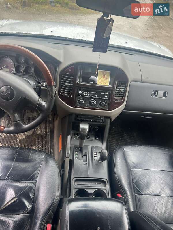 2001 mitsubishi pajero
