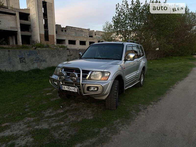 2001 mitsubishi pajero