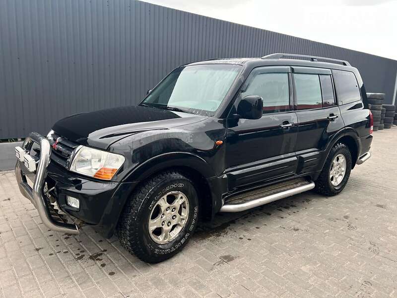2002 mitsubishi pajero wagon