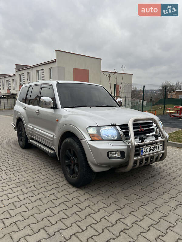 2002 mitsubishi pajero wagon