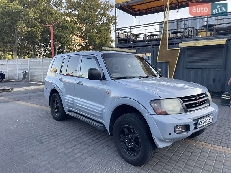 2002 mitsubishi pajero